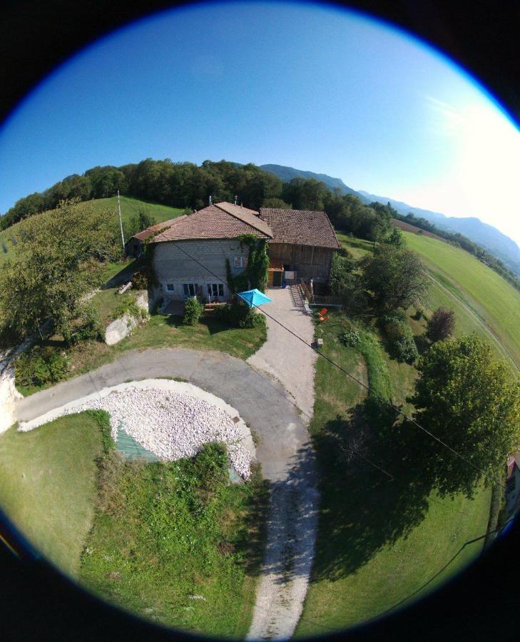 Okami Du Vercors Saint-Laurent-en-Royans Exterior photo